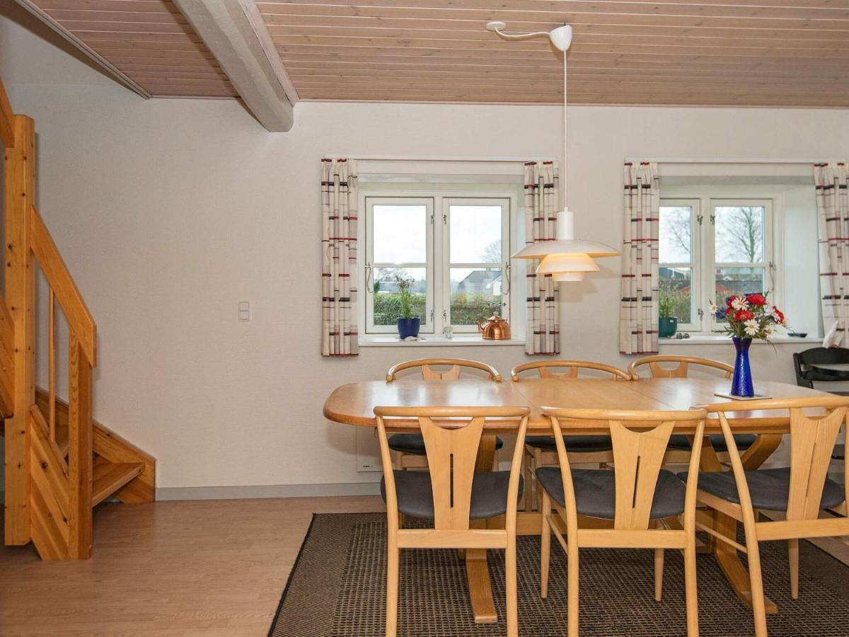 6 Person Holiday Home In Hejls Экстерьер фото